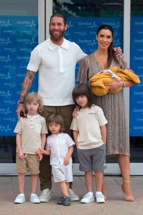 Primeras palabras de Pilar Rubio y Sergio Ramos a la salida del hospital Primeras palabras de Pilar Rubio y Sergio Ramos a la salida del hospital