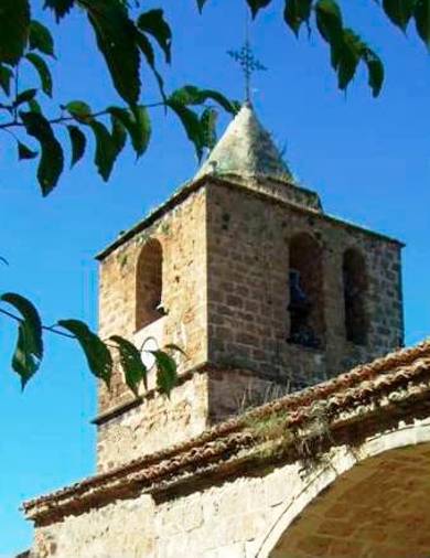 <i>Torre del campanario Iglesia Ntra. Señora del Collado. </i>