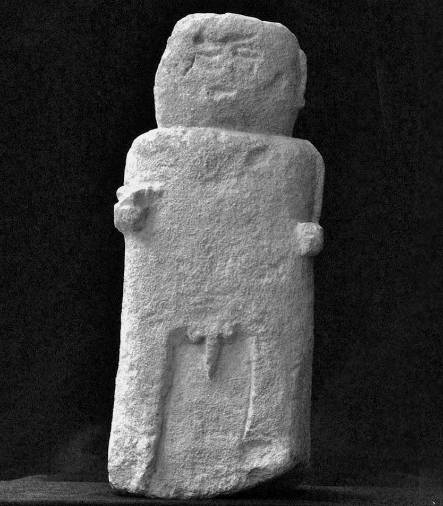 <i>Exvoto íbero del santuario de Benzalá (Museo Provincial de Jaén).</i> <i>Exvoto íbero del santuario de Benzalá (Museo Provincial de Jaén).</i>