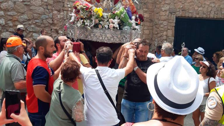 Profundo clamor por la Virgen Profundo clamor por la Virgen