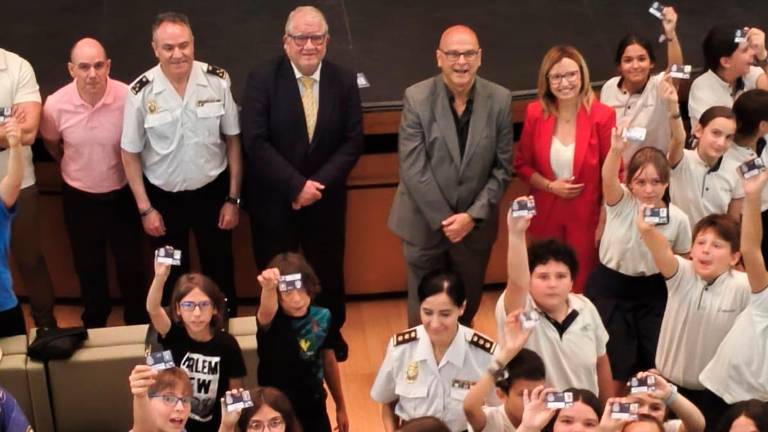 Escolares de Jaén celebran la clausura del programa Ciberexpert@ Escolares de Jaén celebran la clausura del programa Ciberexpert@