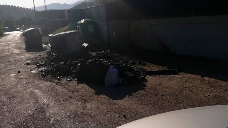 Los vecinos de Puente Jontoya, preocupados por un nuevo incendio Los vecinos de Puente Jontoya, preocupados por un nuevo incendio