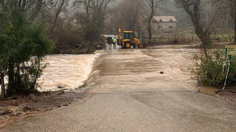 Las precipitaciones desbordan el Guadalquivir en Coto Ríos y Loma de María Ángela Las precipitaciones desbordan el Guadalquivir en Coto Ríos y Loma de María Ángela