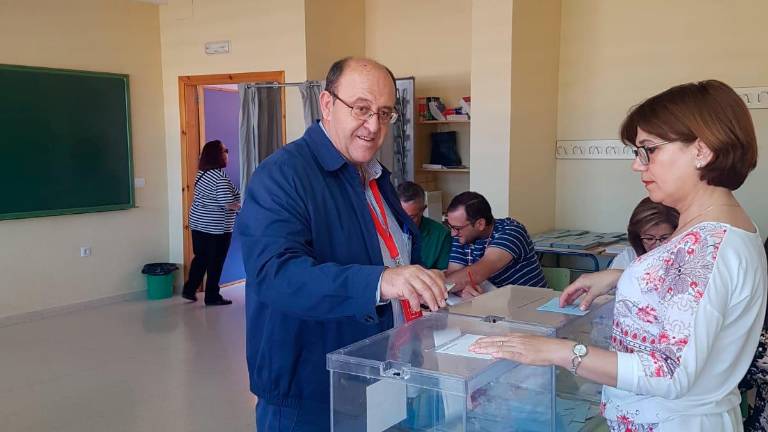 Pactos que dejan fuera al PSOE Pactos que dejan fuera al PSOE