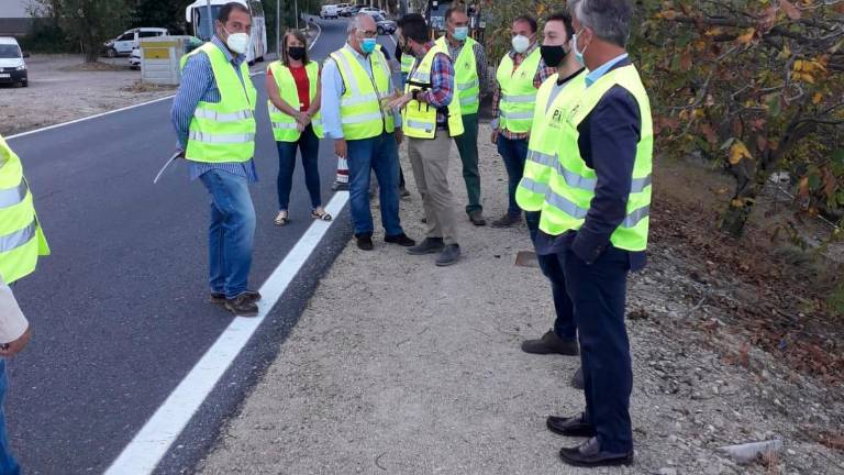 Fomento construye un acerado en la travesía de la A-319 de Burunchel en La Iruela Fomento construye un acerado en la travesía de la A-319 de Burunchel en La Iruela