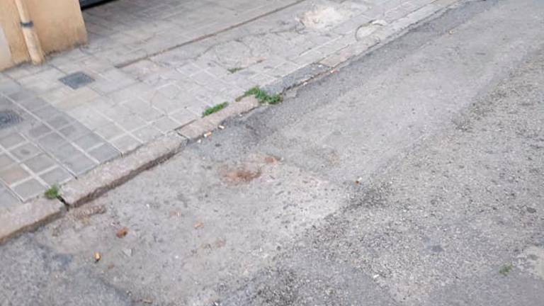 Demandan el arreglo integral de la calle Menéndez Pelayo Demandan el arreglo integral de la calle Menéndez Pelayo