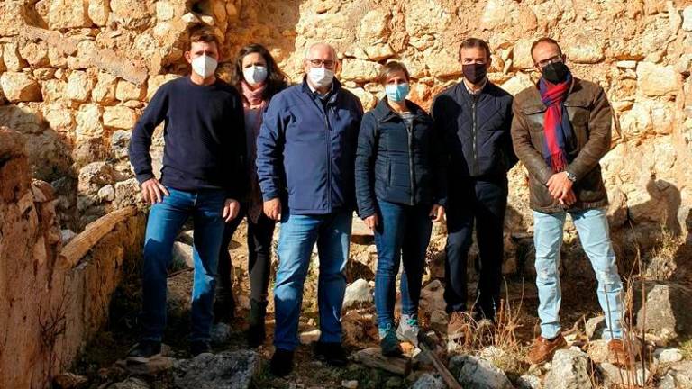 La Consejería de Cultura inicia un estudio arqueológico del Castillo de Mata-Bejid, en Cambil La Consejería de Cultura inicia un estudio arqueológico del Castillo de Mata-Bejid, en Cambil