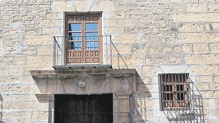 Los Villares recupera las jácenas perdidas del Palacio del Vizconde