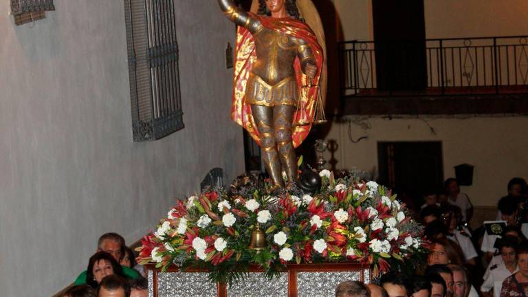 Tradición y fervor por San Miguel