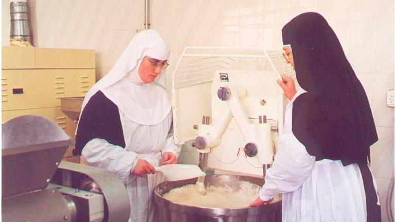 Alacena de las monjas, que te dan gloria bendita... Alacena de las monjas, que te dan gloria bendita...