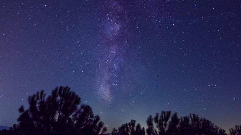 Espectaculares perseidas desde el mirador de la Torrecilla, en Villardompardo Espectaculares perseidas desde el mirador de la Torrecilla, en Villardompardo