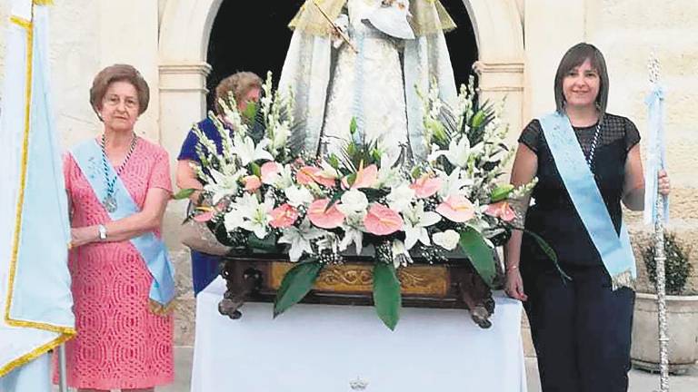 El amor de los vecinos por su Virgen de los Remedios El amor de los vecinos por su Virgen de los Remedios