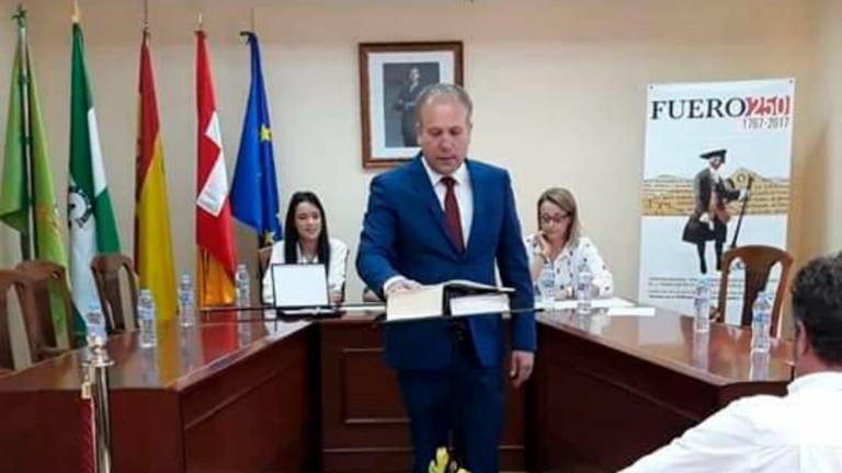 El alcalde de Arquillos dona su sueldo El alcalde de Arquillos dona su sueldo
