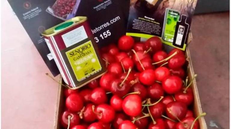 El AOVE y las cerezas de Torres se promocionan de forma conjunta El AOVE y las cerezas de Torres se promocionan de forma conjunta