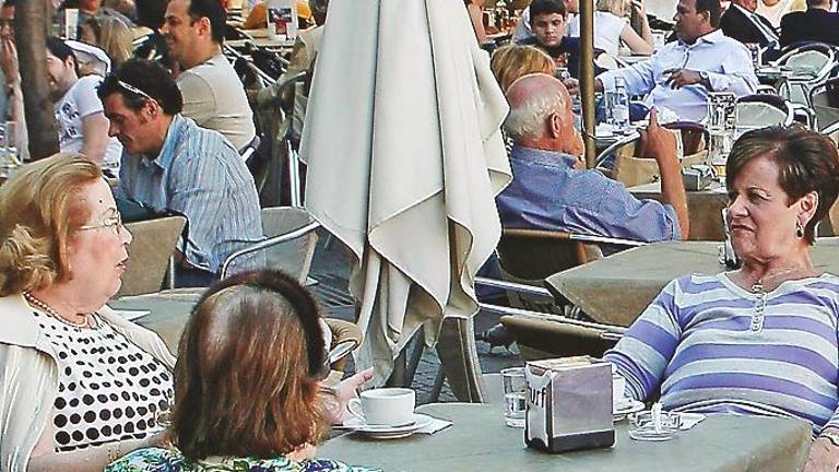 Los andaluces, grandes aficionados a los bares Los andaluces, grandes aficionados a los bares