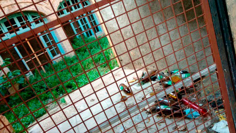 Problema de anegaciones por lluvias en una obra inacabada Problema de anegaciones por lluvias en una obra inacabada