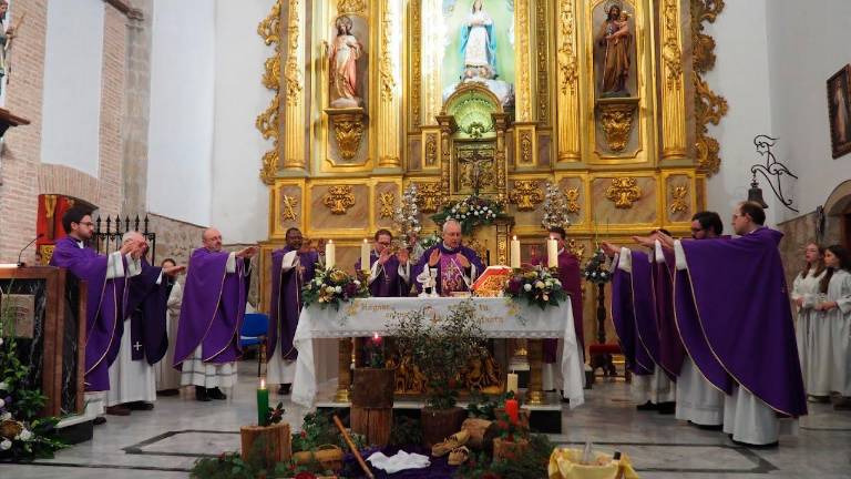 Conocimiento y convivencia marcan la visita del obispo a la Sierra de Segura Conocimiento y convivencia marcan la visita del obispo a la Sierra de Segura