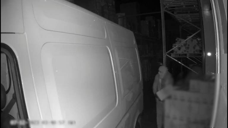 Cae un grupo criminal que robó 70.000 euros de aceite en Torreperogil Cae un grupo criminal que robó 70.000 euros de aceite en Torreperogil