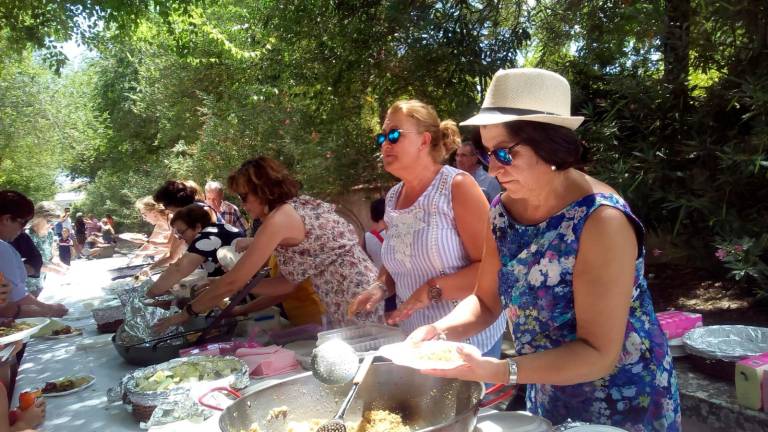 Se hizo la luz y comenzó la fiesta Se hizo la luz y comenzó la fiesta