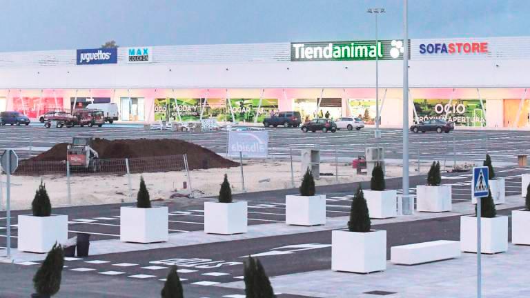 Alvores reinicia los trabajos de la galería comercial de ‘Jaén Plaza’, que abrirá en 2022 Alvores reinicia los trabajos de la galería comercial de ‘Jaén Plaza’, que abrirá en 2022