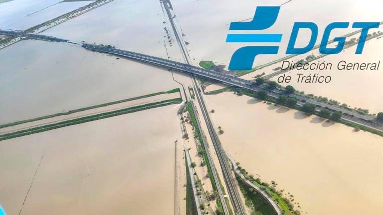 Cortada la AP4 de Dos Hermanas a Puerto Real por inundaciones Cortada la AP4 de Dos Hermanas a Puerto Real por inundaciones
