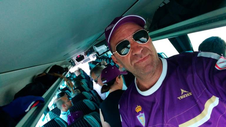 Los aficionados del Real Jaén viajan para apoyar al equipo en Torre del Mar Los aficionados del Real Jaén viajan para apoyar al equipo en Torre del Mar