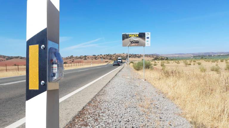 La barrera virtual contra atropello de linces ya está instalada en la carretera A-312 de Vilches La barrera virtual contra atropello de linces ya está instalada en la carretera A-312 de Vilches