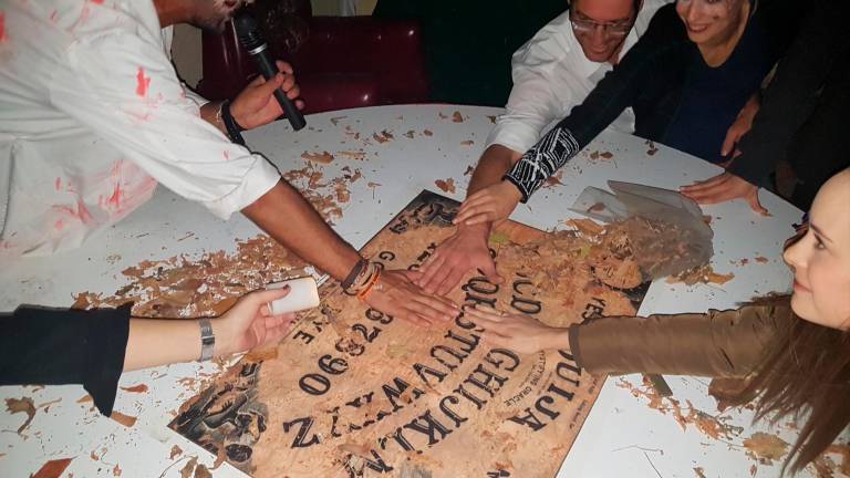 Los campilleros disfrutan de la casa del terror Los campilleros disfrutan de la casa del terror