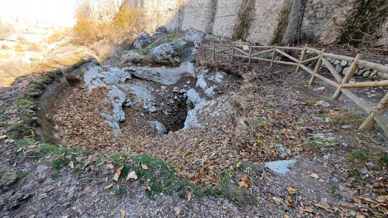 Al nacimiento del río Segura se le seca la garganta Al nacimiento del río Segura se le seca la garganta
