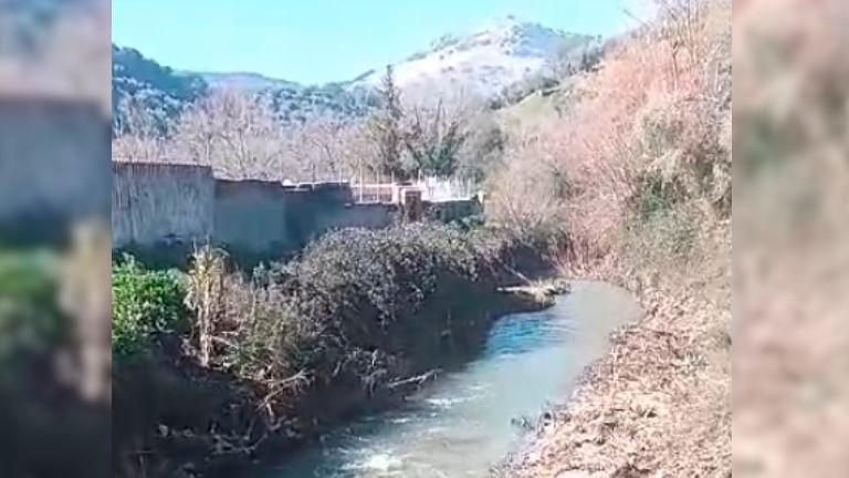 Agua suena por el río Víboras... Agua suena por el río Víboras...
