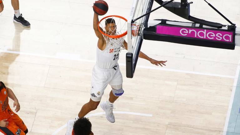 El Real Madrid vence (85-78) en el tiempo extra al Valencia