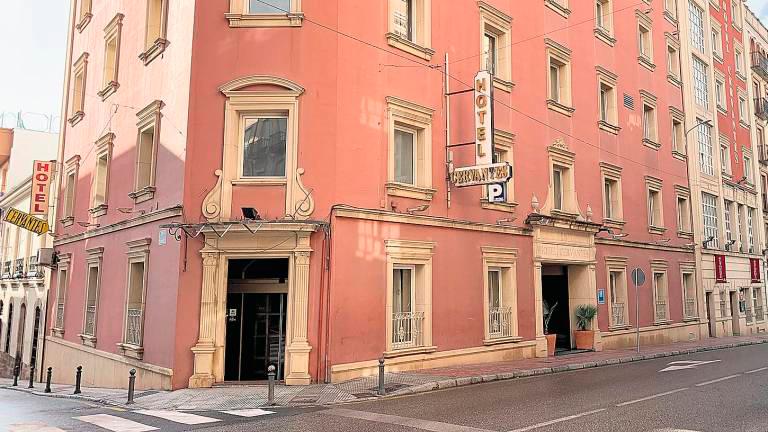 Linares va a recuperar su emblemático Hotel Cervantes Linares va a recuperar su emblemático Hotel Cervantes
