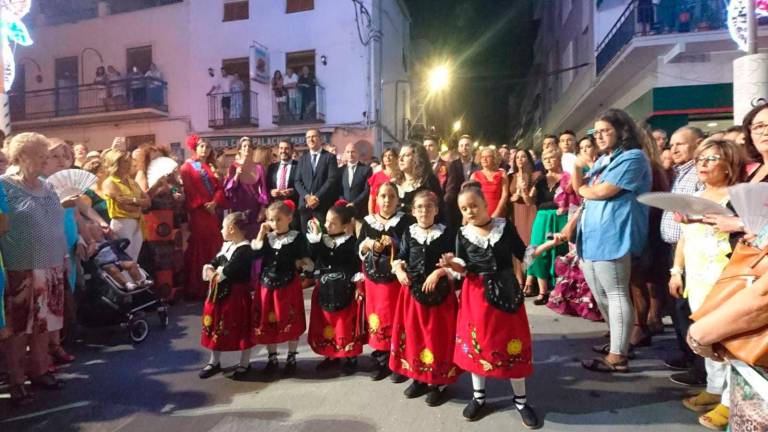 Comienzan los días de diversión y devoción Comienzan los días de diversión y devoción