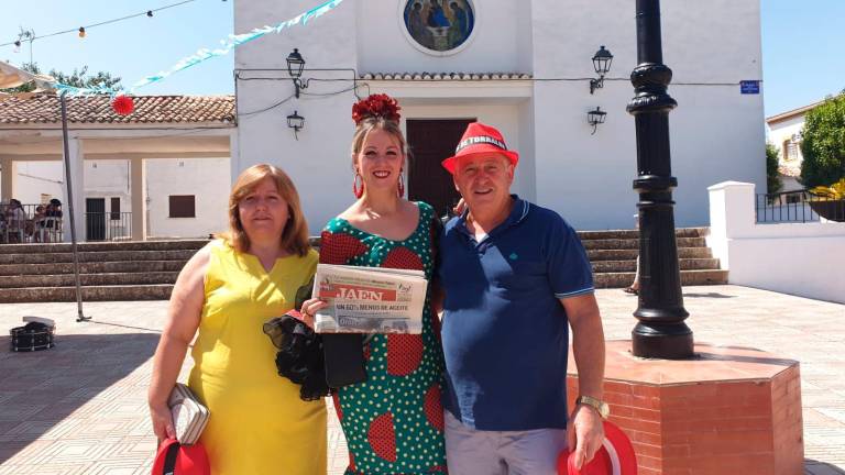 Un pueblo con su patrona Un pueblo con su patrona