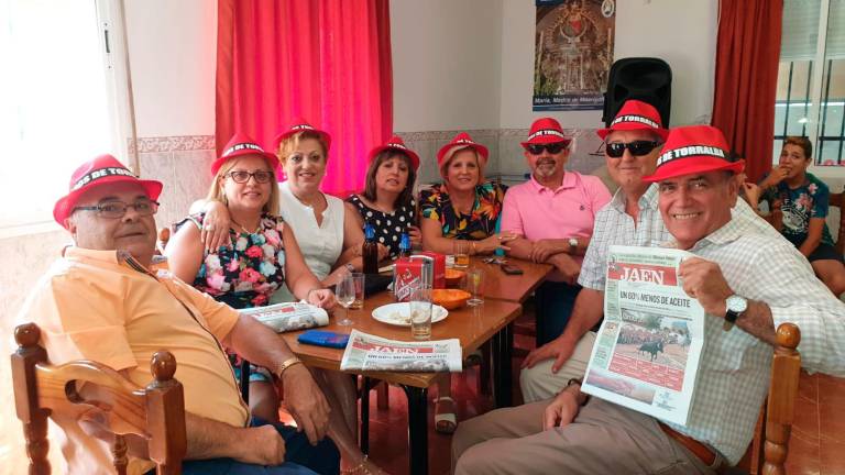 Un pueblo con su patrona Un pueblo con su patrona
