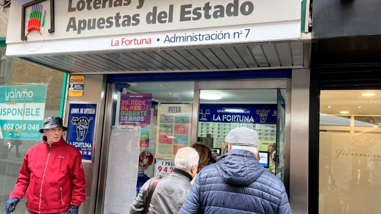 Jesús Vico, lotero de Jaén: “Este premio es del barrio y para el barrio, para quien lo necesita” Jesús Vico, lotero de Jaén: “Este premio es del barrio y para el barrio, para quien lo necesita”