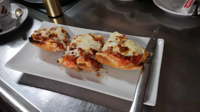 Un ambiente acogedor en la Cafetería Avenida Un ambiente acogedor en la Cafetería Avenida