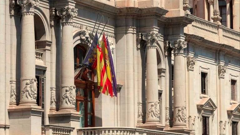 Valencia decreta duelo oficial por el crimen de una mujer a manos de su pareja Valencia decreta duelo oficial por el crimen de una mujer a manos de su pareja