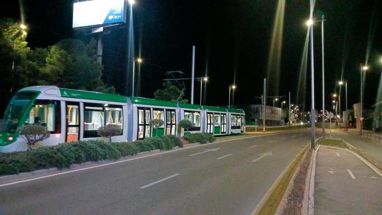 El tranvía hace el recorrido completo después de 14 años El tranvía hace el recorrido completo después de 14 años