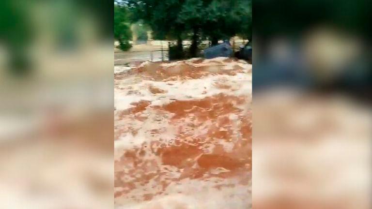 El 112 atiende una veintena de incidencias en Jaén debido a las tormentas El 112 atiende una veintena de incidencias en Jaén debido a las tormentas