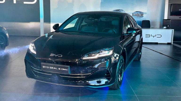 BYD Autos Auringis presenta el nuevo Seal 6 Dm-i BYD Autos Auringis presenta el nuevo Seal 6 Dm-i