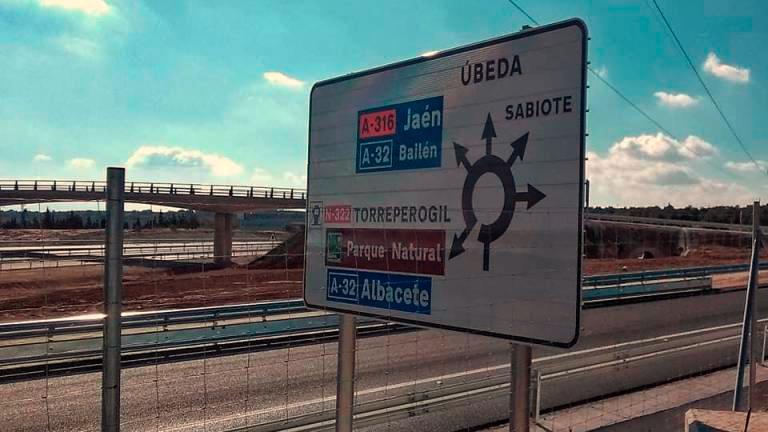 Unión para que se finalice la A-32 Unión para que se finalice la A-32