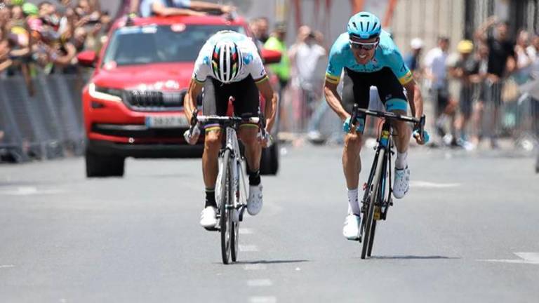 Alejandro Valverde se impone a Luis León Sánchez en el duelo de murcianos