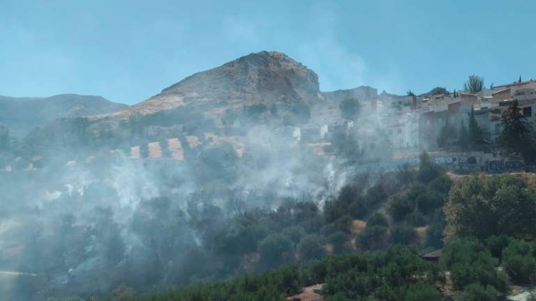 Incendio forestal en Puente de la Sierra Incendio forestal en Puente de la Sierra