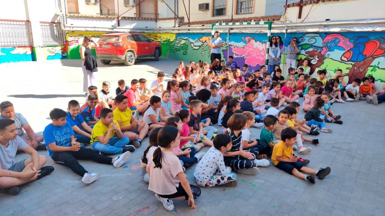 Al ritmo de ‘Mi gran noche’ en el colegio Santa Capilla de San Andrés en Jaén Al ritmo de ‘Mi gran noche’ en el colegio Santa Capilla de San Andrés en Jaén
