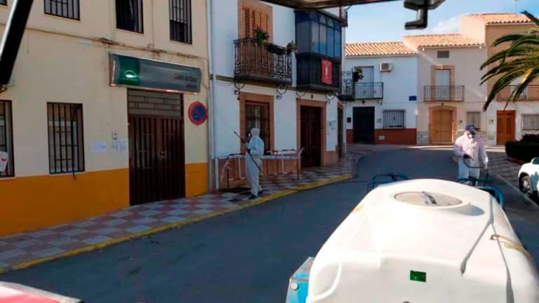 Villargordo cierra sus edificios públicos por el positivo de un trabajador municipal Villargordo cierra sus edificios públicos por el positivo de un trabajador municipal