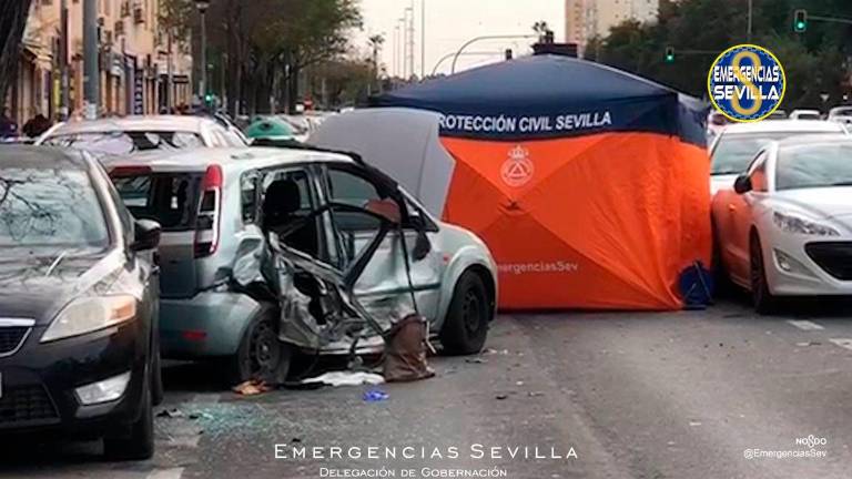 Muere una joven en una colisión múltiple y un conductor ebrio es detenido Muere una joven en una colisión múltiple y un conductor ebrio es detenido