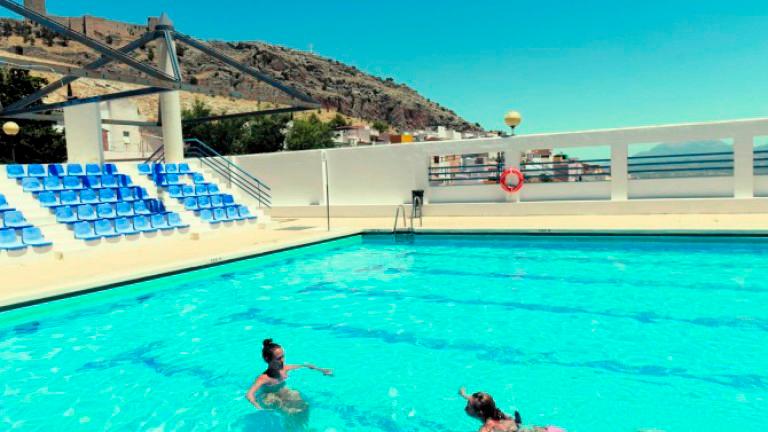 El 1 de julio abren las piscinas de El Tomillo y La Salobreja El 1 de julio abren las piscinas de El Tomillo y La Salobreja