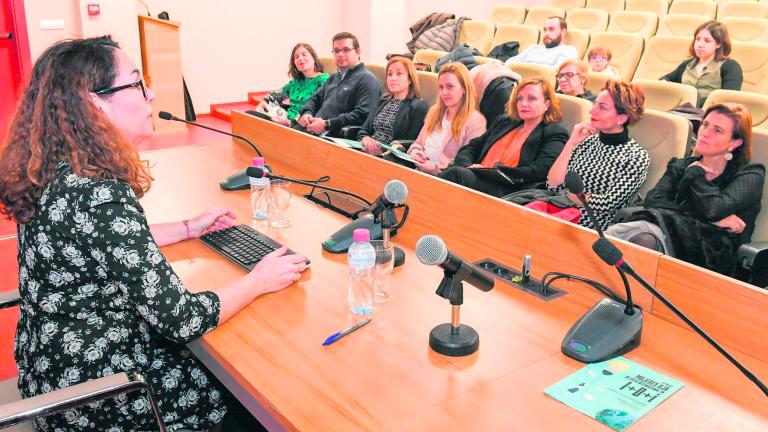 Fomento de la vocación científica entre niñas Fomento de la vocación científica entre niñas