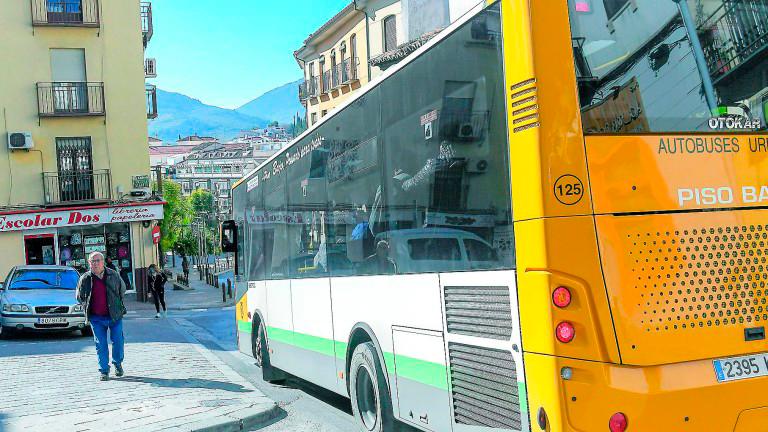 Desconvocada la huelga en autobuses Castillo tras comunicar la empresa el pago de la nómina